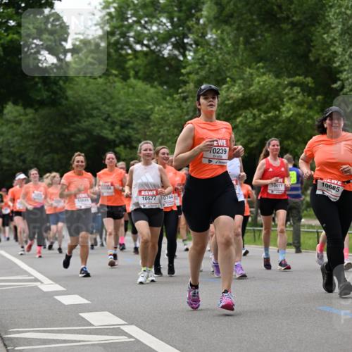 15.06.2025 - REWE Women's Run Dr. Thomas Lammeyer http://msf.ph/oto/7937036 15.06.2025 09:19:38 Laufen 10577, 10744, 0239, 10685 meine-sportfotos.de