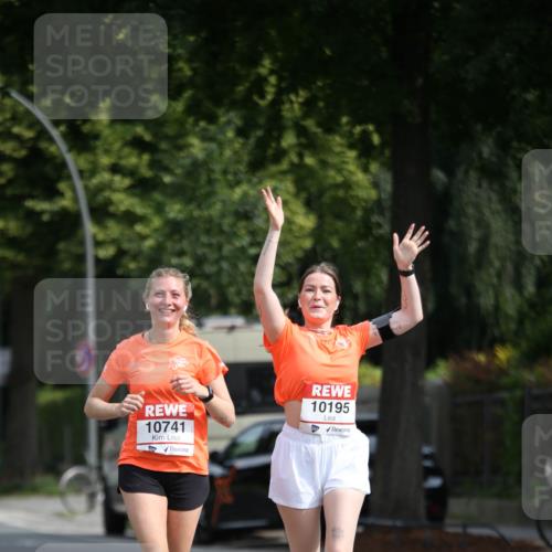15.06.2025 - REWE Women's Run Jannik Wohlers http://msf.ph/oto/7937048 15.06.2025 09:54:59 Laufen 10741, 10195 meine-sportfotos.de