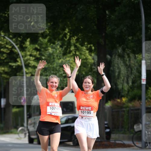 15.06.2025 - REWE Women's Run Jannik Wohlers http://msf.ph/oto/7937073 15.06.2025 09:54:59 Laufen 10741, 10195 meine-sportfotos.de