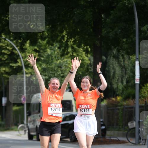 15.06.2025 - REWE Women's Run Jannik Wohlers http://msf.ph/oto/7937084 15.06.2025 09:54:59 Laufen 10741, 10195 meine-sportfotos.de