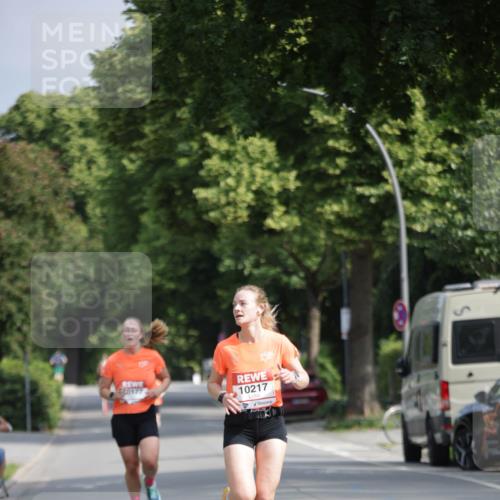 15.06.2025 - REWE Women's Run Jannik Wohlers http://msf.ph/oto/7937106 15.06.2025 08:43:03 Laufen 0177, 10217 meine-sportfotos.de
