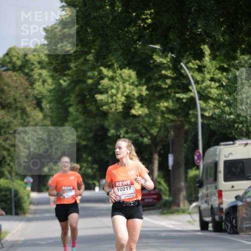 15.06.2025 - REWE Women's Run Jannik Wohlers http://msf.ph/oto/7937108 15.06.2025 08:43:03 Laufen 10217 meine-sportfotos.de