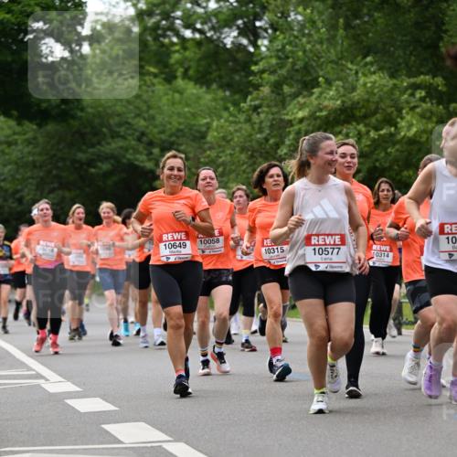 15.06.2025 - REWE Women's Run Dr. Thomas Lammeyer http://msf.ph/oto/7937120 15.06.2025 09:19:39 Laufen 10649, 10058, 10315, 10577, 10314 meine-sportfotos.de