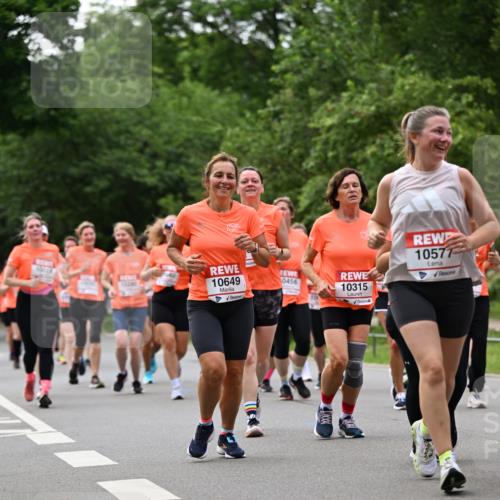 15.06.2025 - REWE Women's Run Dr. Thomas Lammeyer http://msf.ph/oto/7937152 15.06.2025 09:19:40 Laufen 10649, 0456, 10315, 10577 meine-sportfotos.de