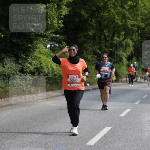 15.06.2025 - REWE Women's Run Jannik Wohlers http://msf.ph/oto/7937191 15.06.2025 10:13:55 Laufen 5093, 5384 meine-sportfotos.de