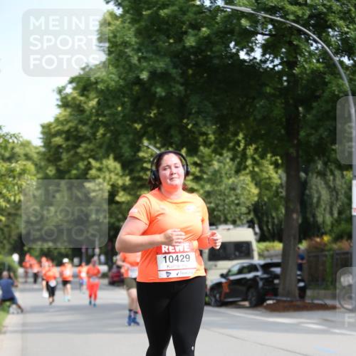 15.06.2025 - REWE Women's Run Jannik Wohlers http://msf.ph/oto/7937193 15.06.2025 09:55:02 Laufen 10429 meine-sportfotos.de