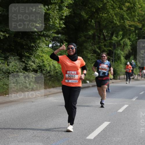 15.06.2025 - REWE Women's Run Jannik Wohlers http://msf.ph/oto/7937200 15.06.2025 10:13:55 Laufen 5093, 5384 meine-sportfotos.de