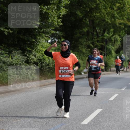 15.06.2025 - REWE Women's Run Jannik Wohlers http://msf.ph/oto/7937215 15.06.2025 10:13:55 Laufen 5093, 5384 meine-sportfotos.de