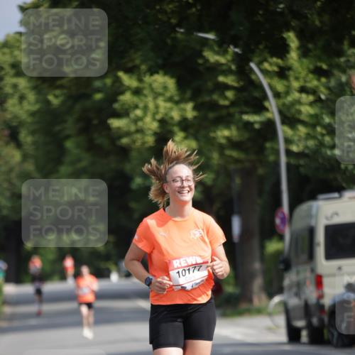 15.06.2025 - REWE Women's Run Jannik Wohlers http://msf.ph/oto/7937217 15.06.2025 08:43:06 Laufen 10177 meine-sportfotos.de