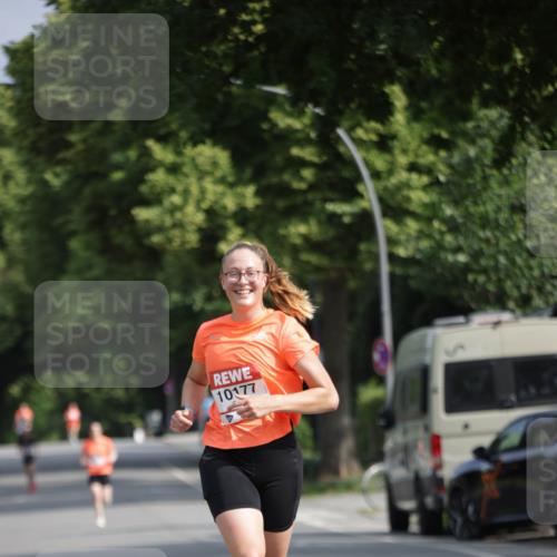 15.06.2025 - REWE Women's Run Jannik Wohlers http://msf.ph/oto/7937226 15.06.2025 08:43:06 Laufen 10177 meine-sportfotos.de