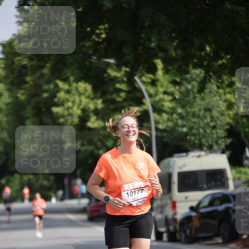 15.06.2025 - REWE Women's Run Jannik Wohlers http://msf.ph/oto/7937265 15.06.2025 08:43:07 Laufen 10177 meine-sportfotos.de
