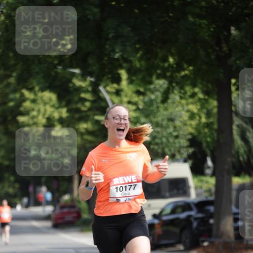 15.06.2025 - REWE Women's Run Jannik Wohlers http://msf.ph/oto/7937306 15.06.2025 08:43:07 Laufen 10177 meine-sportfotos.de