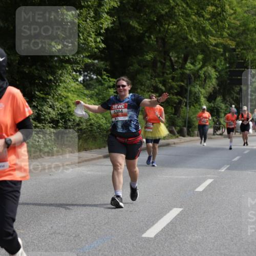 15.06.2025 - REWE Women's Run Jannik Wohlers http://msf.ph/oto/7937317 15.06.2025 10:13:57 Laufen 509, 5384, 5025 meine-sportfotos.de