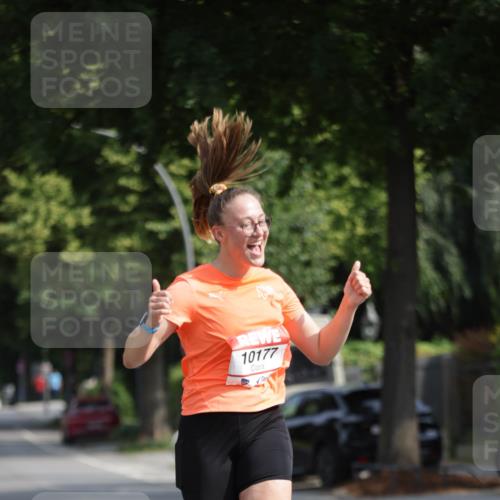 15.06.2025 - REWE Women's Run Jannik Wohlers http://msf.ph/oto/7937328 15.06.2025 08:43:07 Laufen 10177 meine-sportfotos.de