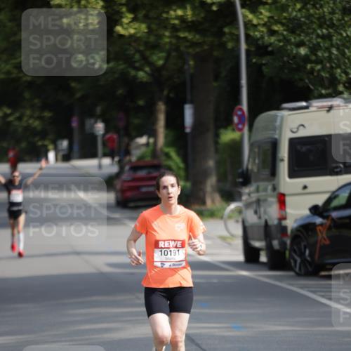 15.06.2025 - REWE Women's Run Jannik Wohlers http://msf.ph/oto/7937358 15.06.2025 08:43:17 Laufen 10191 meine-sportfotos.de