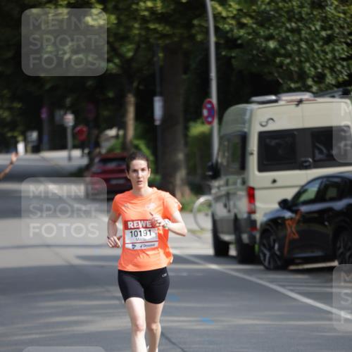 15.06.2025 - REWE Women's Run Jannik Wohlers http://msf.ph/oto/7937370 15.06.2025 08:43:18 Laufen 10191 meine-sportfotos.de