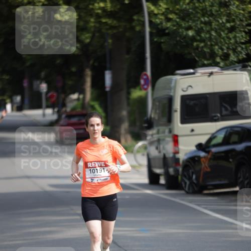 15.06.2025 - REWE Women's Run Jannik Wohlers http://msf.ph/oto/7937376 15.06.2025 08:43:18 Laufen 10191 meine-sportfotos.de