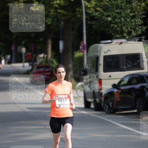 15.06.2025 - REWE Women's Run Jannik Wohlers http://msf.ph/oto/7937395 15.06.2025 08:43:18 Laufen 10191 meine-sportfotos.de