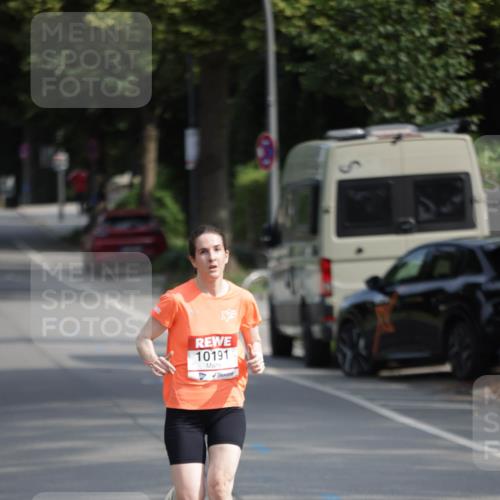 15.06.2025 - REWE Women's Run Jannik Wohlers http://msf.ph/oto/7937408 15.06.2025 08:43:18 Laufen 10191 meine-sportfotos.de