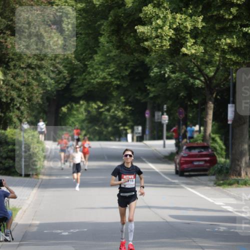 15.06.2025 - REWE Women's Run Jannik Wohlers http://msf.ph/oto/7937444 15.06.2025 08:43:23 Laufen  meine-sportfotos.de