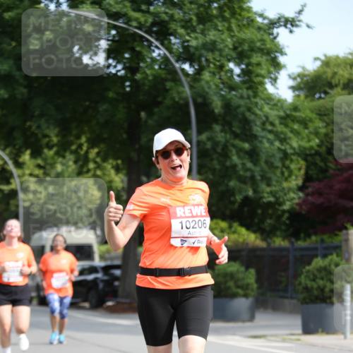 15.06.2025 - REWE Women's Run Jannik Wohlers http://msf.ph/oto/7937454 15.06.2025 09:55:22 Laufen 10206 meine-sportfotos.de