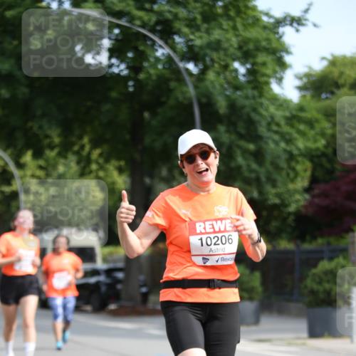 15.06.2025 - REWE Women's Run Jannik Wohlers http://msf.ph/oto/7937468 15.06.2025 09:55:22 Laufen 10206 meine-sportfotos.de