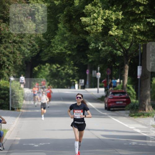 15.06.2025 - REWE Women's Run Jannik Wohlers http://msf.ph/oto/7937470 15.06.2025 08:43:23 Laufen 10216 meine-sportfotos.de