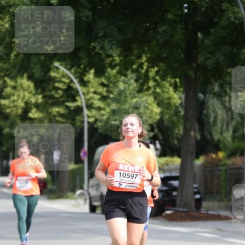15.06.2025 - REWE Women's Run Jannik Wohlers http://msf.ph/oto/7937508 15.06.2025 09:55:23 Laufen 10597 meine-sportfotos.de