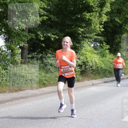 15.06.2025 - REWE Women's Run Jannik Wohlers http://msf.ph/oto/7937518 15.06.2025 10:14:05 Laufen 5241 meine-sportfotos.de