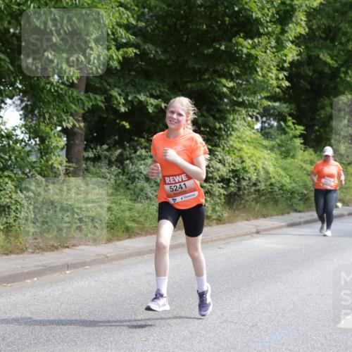 15.06.2025 - REWE Women's Run Jannik Wohlers http://msf.ph/oto/7937523 15.06.2025 10:14:05 Laufen 5241 meine-sportfotos.de