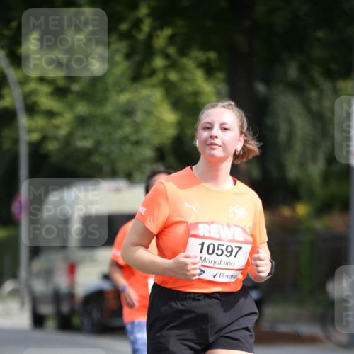 15.06.2025 - REWE Women's Run Jannik Wohlers http://msf.ph/oto/7937531 15.06.2025 09:55:23 Laufen 10597 meine-sportfotos.de