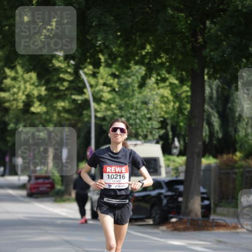 15.06.2025 - REWE Women's Run Jannik Wohlers http://msf.ph/oto/7937532 15.06.2025 08:43:28 Laufen 10216 meine-sportfotos.de