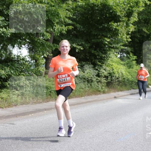 15.06.2025 - REWE Women's Run Jannik Wohlers http://msf.ph/oto/7937550 15.06.2025 10:14:05 Laufen 5241 meine-sportfotos.de