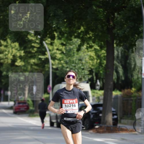 15.06.2025 - REWE Women's Run Jannik Wohlers http://msf.ph/oto/7937553 15.06.2025 08:43:29 Laufen 10216 meine-sportfotos.de