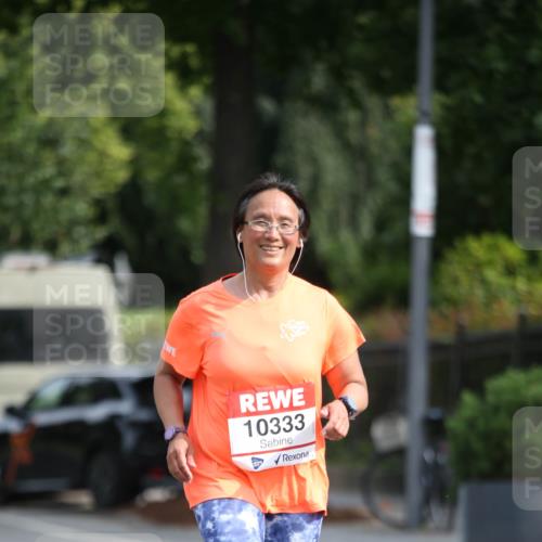 15.06.2025 - REWE Women's Run Jannik Wohlers http://msf.ph/oto/7937577 15.06.2025 09:55:25 Laufen 10333 meine-sportfotos.de