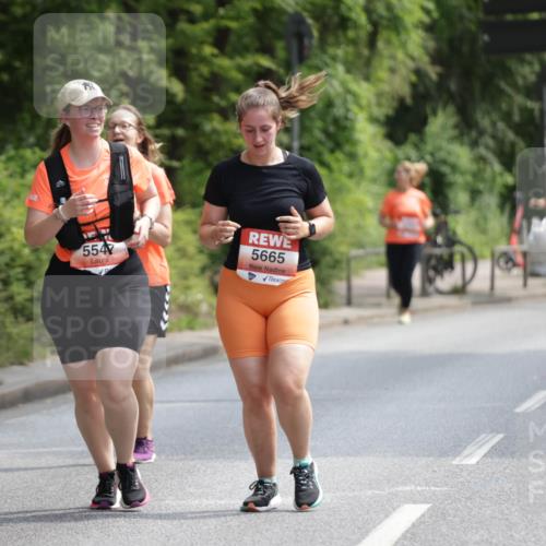 15.06.2025 - REWE Women's Run Jannik Wohlers http://msf.ph/oto/7937593 15.06.2025 10:14:08 Laufen 554, 5665 meine-sportfotos.de