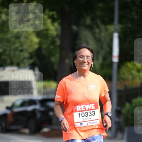 15.06.2025 - REWE Women's Run Jannik Wohlers http://msf.ph/oto/7937597 15.06.2025 09:55:25 Laufen 10333 meine-sportfotos.de