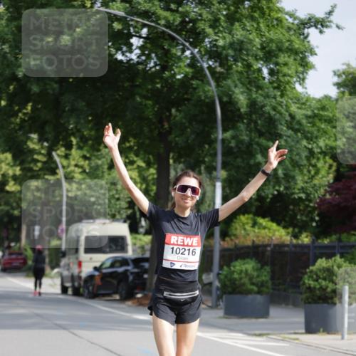 15.06.2025 - REWE Women's Run Jannik Wohlers http://msf.ph/oto/7937646 15.06.2025 08:43:30 Laufen 10216 meine-sportfotos.de
