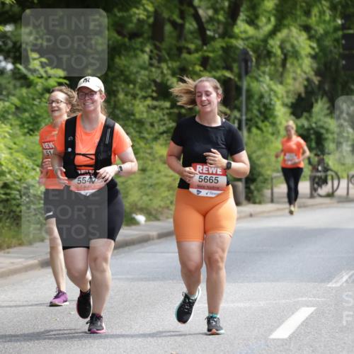 15.06.2025 - REWE Women's Run Jannik Wohlers http://msf.ph/oto/7937655 15.06.2025 10:14:09 Laufen 51, 554, 5665 meine-sportfotos.de