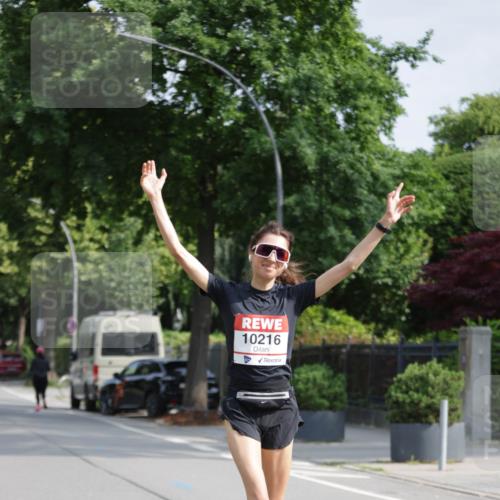 15.06.2025 - REWE Women's Run Jannik Wohlers http://msf.ph/oto/7937667 15.06.2025 08:43:30 Laufen 10216 meine-sportfotos.de