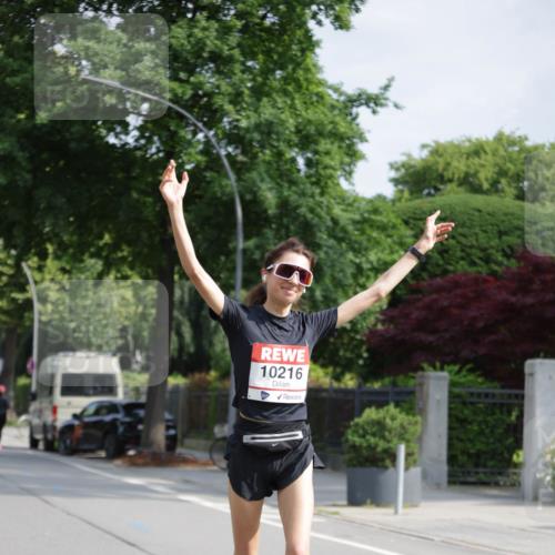 15.06.2025 - REWE Women's Run Jannik Wohlers http://msf.ph/oto/7937687 15.06.2025 08:43:30 Laufen 10216 meine-sportfotos.de