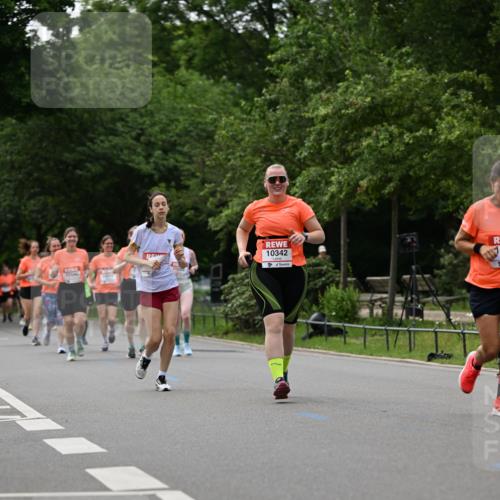 15.06.2025 - REWE Women's Run Dr. Thomas Lammeyer http://msf.ph/oto/7937742 15.06.2025 09:19:52 Laufen 401, 10342 meine-sportfotos.de