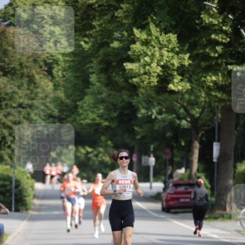 15.06.2025 - REWE Women's Run Jannik Wohlers http://msf.ph/oto/7937745 15.06.2025 08:43:35 Laufen 10813 meine-sportfotos.de