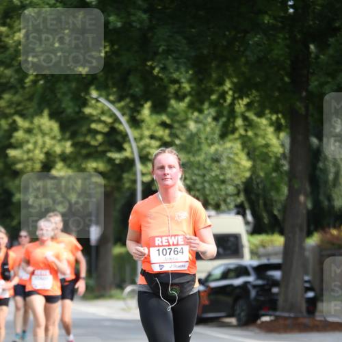 15.06.2025 - REWE Women's Run Jannik Wohlers http://msf.ph/oto/7937788 15.06.2025 09:55:40 Laufen 10764 meine-sportfotos.de