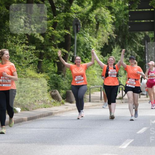 15.06.2025 - REWE Women's Run Jannik Wohlers http://msf.ph/oto/7937827 15.06.2025 10:14:16 Laufen 5654, 5604, 5629, 5171, 5572 meine-sportfotos.de