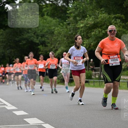 15.06.2025 - REWE Women's Run Dr. Thomas Lammeyer http://msf.ph/oto/7937854 15.06.2025 09:19:54 Laufen 10721, 10342 meine-sportfotos.de