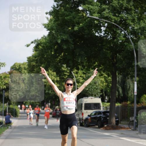 15.06.2025 - REWE Women's Run Jannik Wohlers http://msf.ph/oto/7937878 15.06.2025 08:43:40 Laufen 10813 meine-sportfotos.de