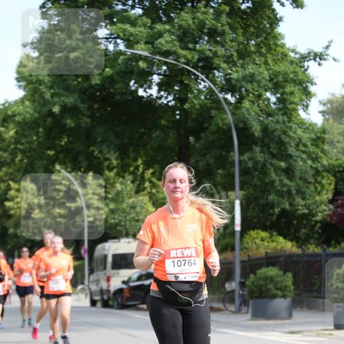 15.06.2025 - REWE Women's Run Jannik Wohlers http://msf.ph/oto/7937894 15.06.2025 09:55:42 Laufen 60, 10764 meine-sportfotos.de