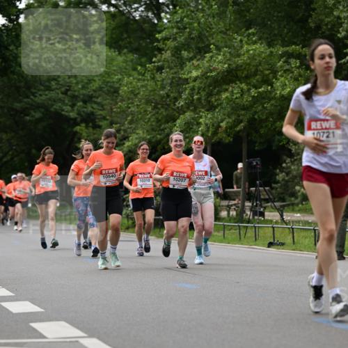 15.06.2025 - REWE Women's Run Dr. Thomas Lammeyer http://msf.ph/oto/7937926 15.06.2025 09:19:55 Laufen 10102, 10540, 10310, 10207, 002, 10721 meine-sportfotos.de