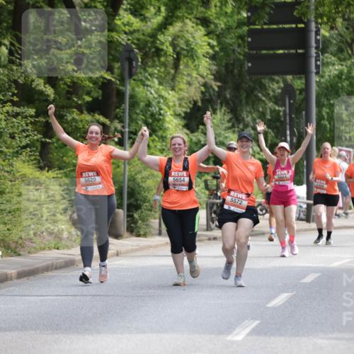 15.06.2025 - REWE Women's Run Jannik Wohlers http://msf.ph/oto/7937940 15.06.2025 10:14:17 Laufen 5654, 5629, 5572, 5684, 10125, 5488, 5545 meine-sportfotos.de